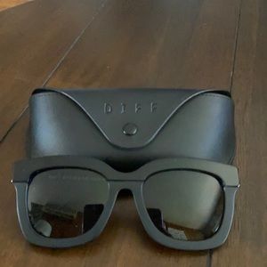 DIFF Eyewear Carson Sunglasses